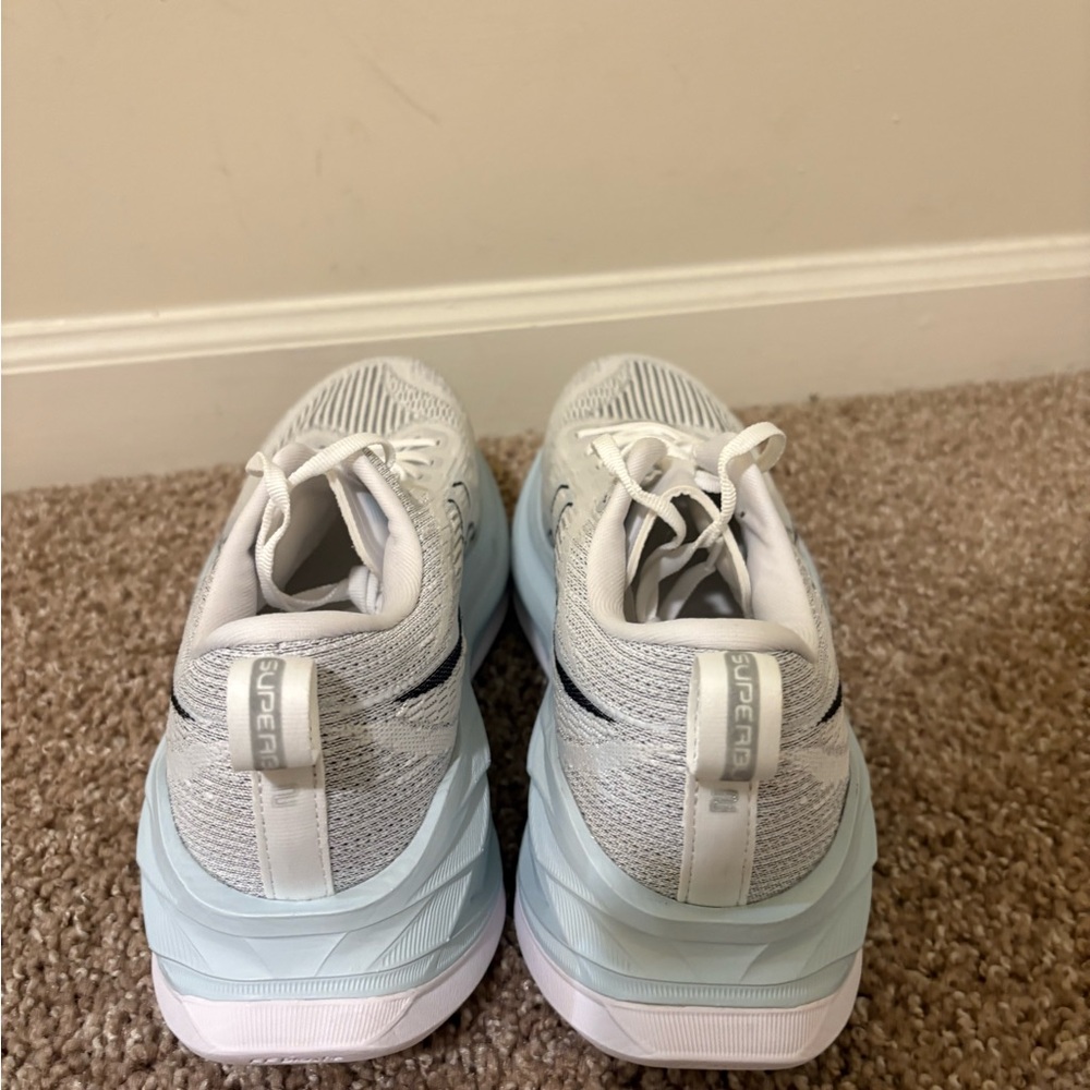 ASICS Superblast 2 | Women’s 8.5/Men’s 7 - Picture 4 of 16